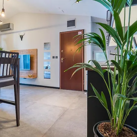 M Penthouse Διαμέρισμα