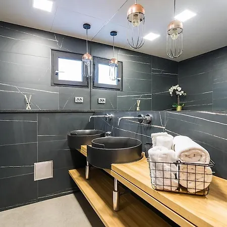 M Penthouse *